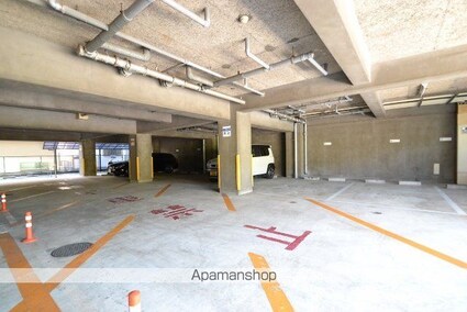 広島県広島市西区横川新町[1K/20.65m2]の駐車場