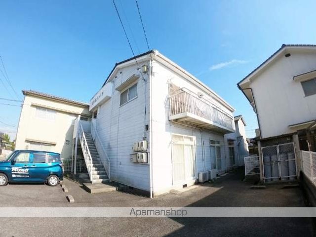 岩成ハイツの外観写真