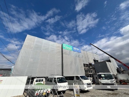 クレア松本[1K/32.68m2]の駐車場