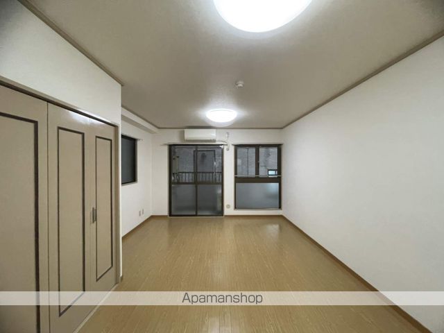 第5山県ビルの内装写真