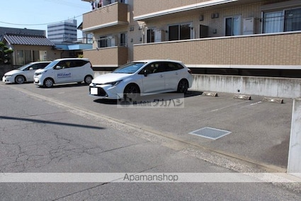 セジュールＡＩ　Ｂ棟[1R/49.03m2]の駐車場