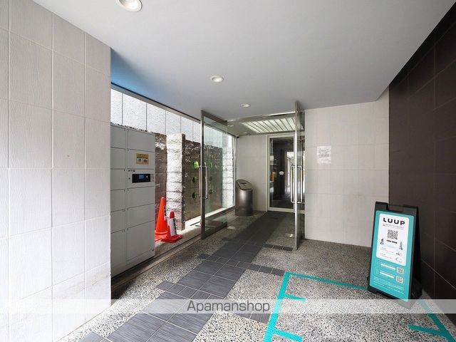 マロット天神橋の玄関写真