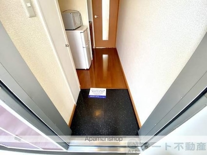 レオパレスフォーサイト　松山[1K/23.18m2]の玄関