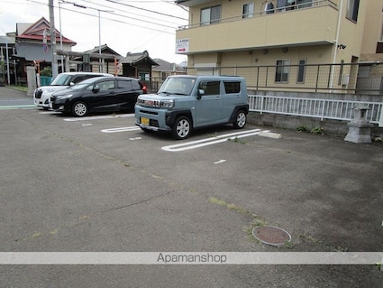 パルコート[2DK/41m2]の駐車場
