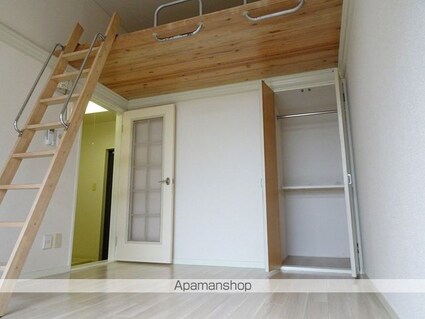 レオパレス三百人町[1K/20m2]のリビング・居間