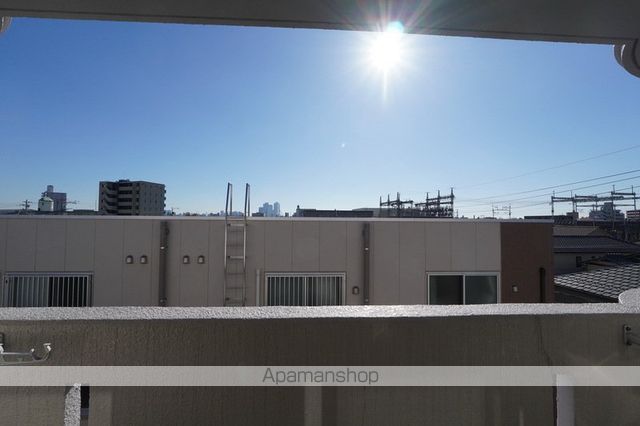 サンコートにしびの玄関写真
