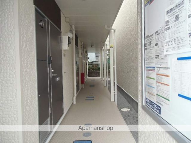 レオネクストトラッド湯河原の玄関写真