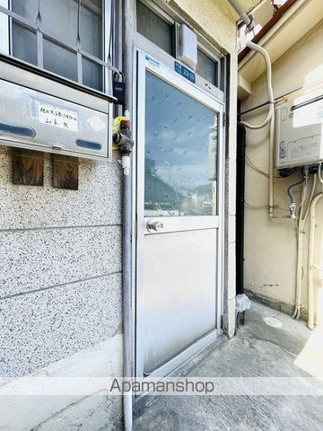 太子橋1丁目文化住宅の玄関写真