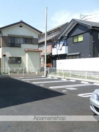 カーサ　プラシード[1LDK/52.37m2]の駐車場1