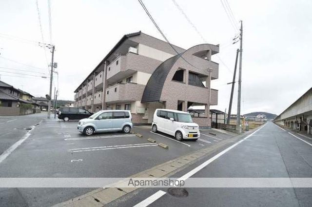 石原マンションの外観写真