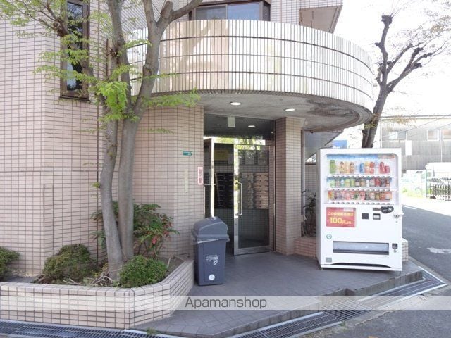 シャンテー長尾家具の玄関写真