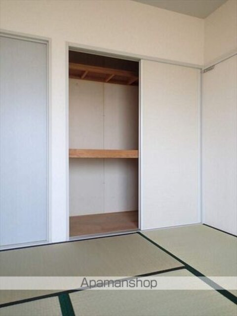 和歌山県和歌山市布引[2DK/44.8m2]の収納