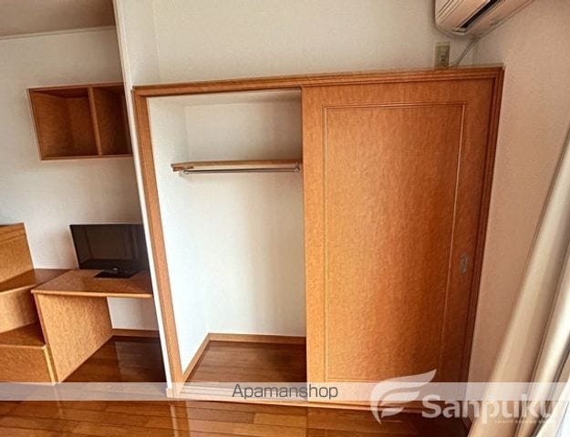 レオパレスシェルフィード山越の内装写真