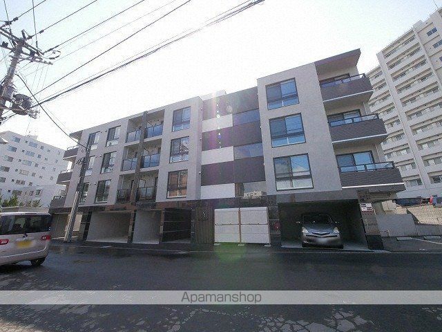 アルファスクエア福住2条の外観写真