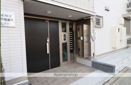 Ｄ－ＲＥＳＩＤＥＮＣＥ府中桜通り[2LDK/52.84m2]のエントランス