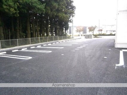 Ｍｏｎ　ｆａｖｏｒｉ[1LDK/44.59m2]の駐車場