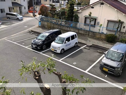 ディアスリヴェール[2K/42.48m2]の駐車場
