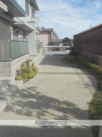 ソラーナ鳳の玄関写真
