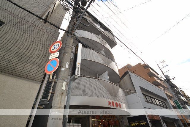 アインビルの外観写真