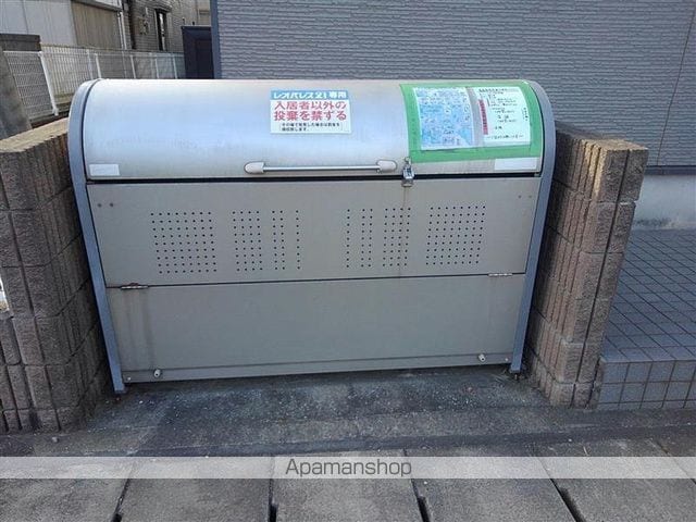 レオパレスシャトル千代の内装写真