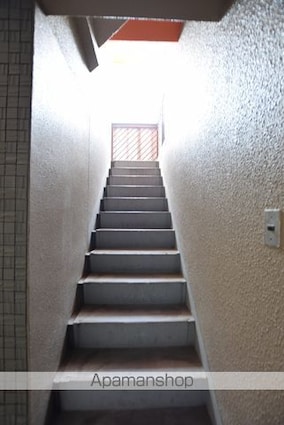 プランドビル八幡[2K/38.34m2]の共用部4