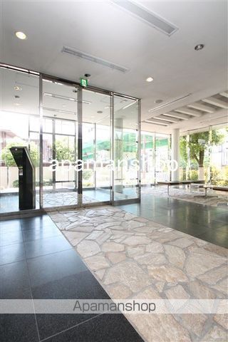 MAISONDEVIRE大阪城公園前の玄関写真