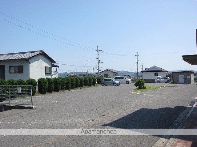 パソナⅤ・Ⅵ[3DK/56.16m2]の駐車場