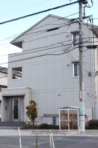 ローゼスポート港町 B棟の玄関写真