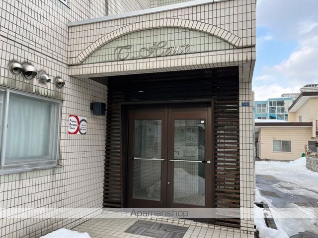 T・HOUSEの玄関写真
