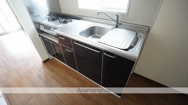ジョワイユーマーサ C棟の内装写真