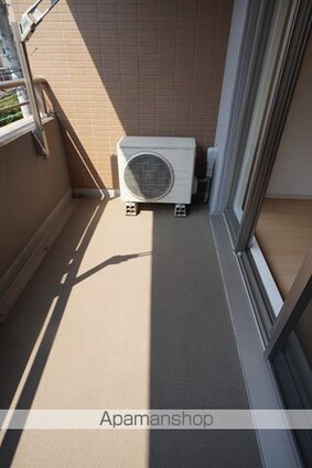 エスティメゾン四谷坂町（旧ジェイフラッツ）[1R/30.8m2]のバルコニー