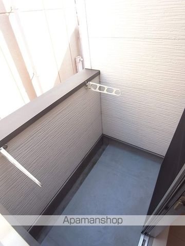 HOUSING COMPLEX T2の内装写真