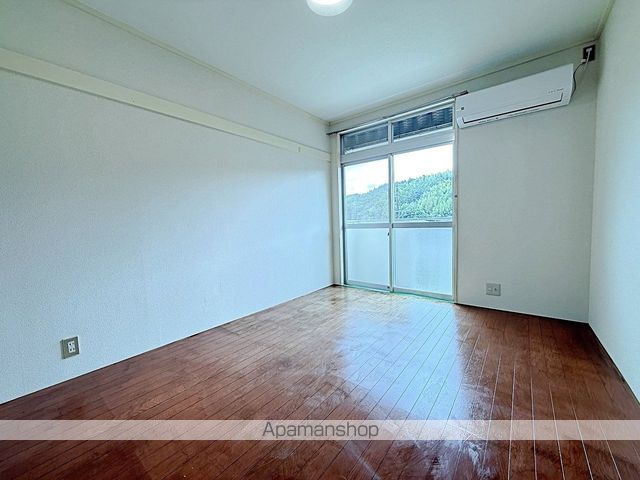 レピュート山崎の内装写真
