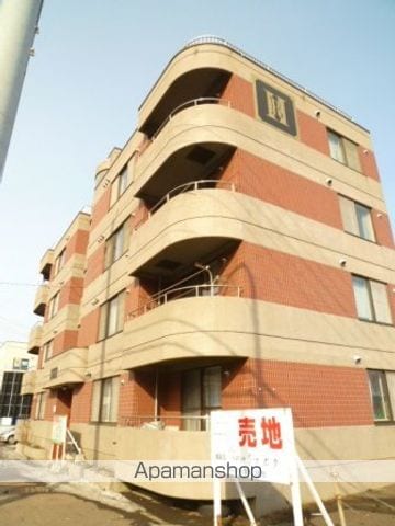 ローヤルハイツ南38条の外観写真