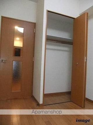 東京都港区芝３丁目[1K/22.4m2]の収納