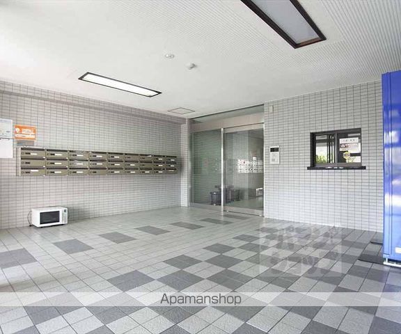 サントル西京の玄関写真