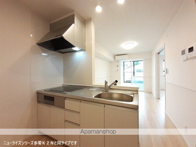 プラウド四屋 Iの内装写真