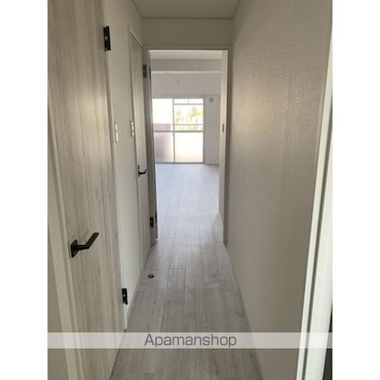 ピースキャピタル上菅[1LDK/62.37m2]のロビー