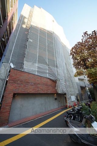 御苑ハイムの外観写真