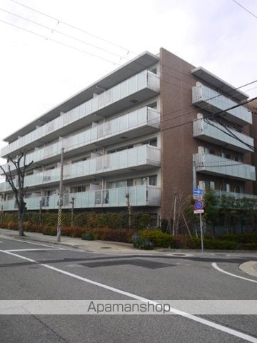 甲子園六石町ハイツの外観写真