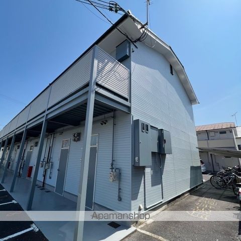 アーバニア西草津の玄関写真