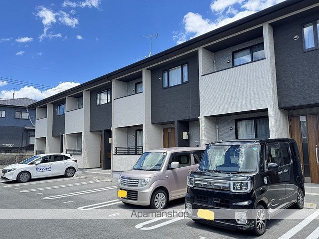 ノブハウス山室の外観写真