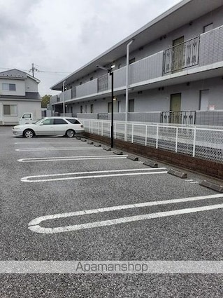 プリムローズ・キャッスル[1LDK/42.55m2]の駐車場5