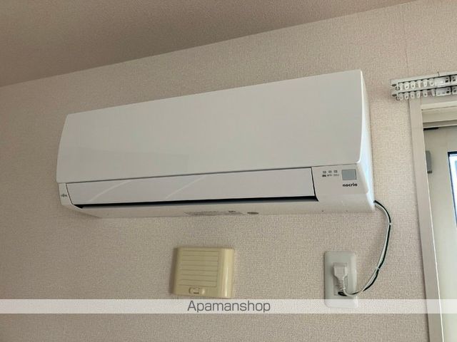 KIKUMOMOの内装写真