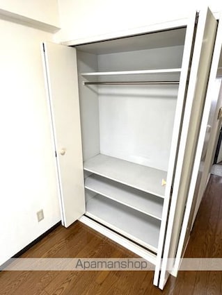 メゾン・ド・エトワール[1K/16.2m2]の収納