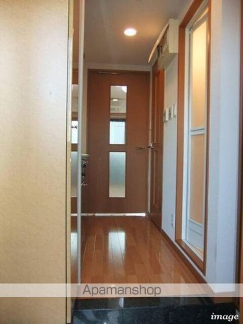 東京都港区芝２丁目[1K/19.98m2]の玄関
