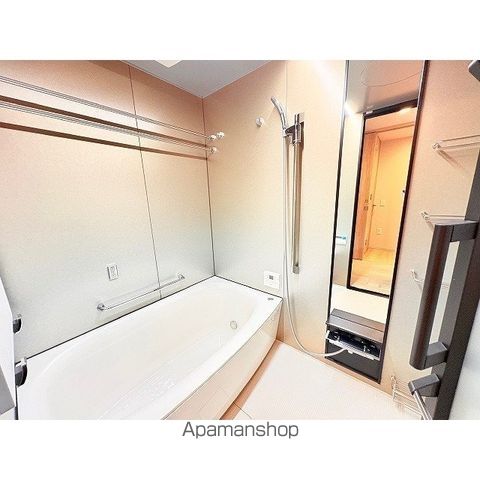 URAWA THEの内装写真
