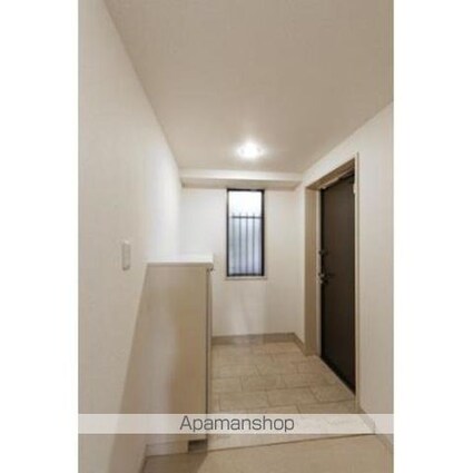 ＰＡＲＫ　ＮＥＷＰＯＲＴ[3LDK/80.27m2]の玄関
