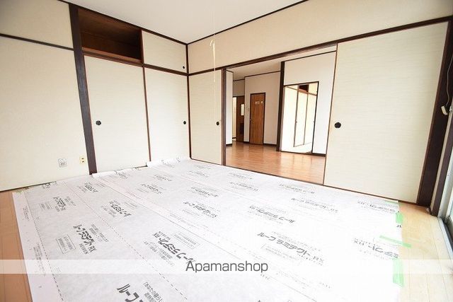 ダイヤハイツ玉里B棟の内装写真