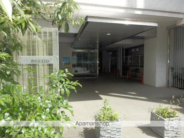 コンフォリア浅草駒形の玄関写真